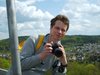 Helmut mit Fotoapparat auf dem Bismakturm