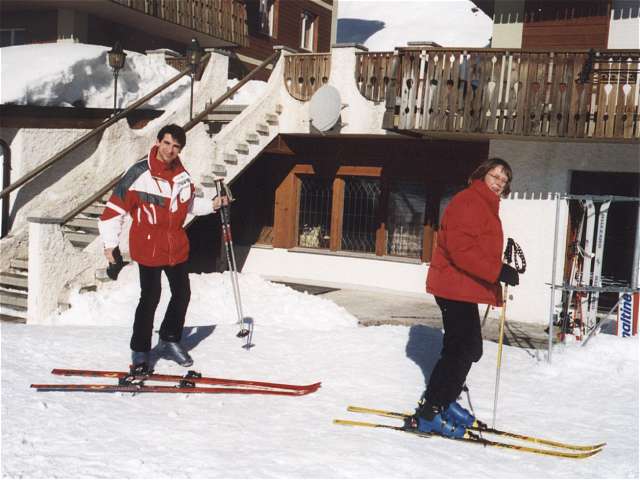 Frank und Anke vor Skiraum