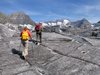 Anke und Herr Kummer beim Aufstierg auf den Gletscher