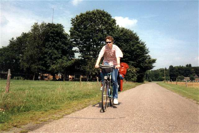 Helmut auf Fahrrad