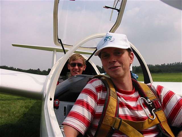 Jrg und Helmut im Cockpit