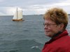 Helga vor Segelboot