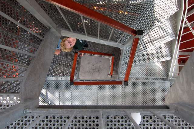 Anke auf der Treppe im Turm von Bagenkop