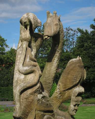 Baumskulpturen im Park von Haderslev