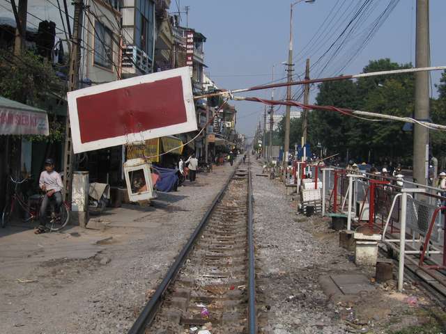 Bahnstrecke in Hanoi