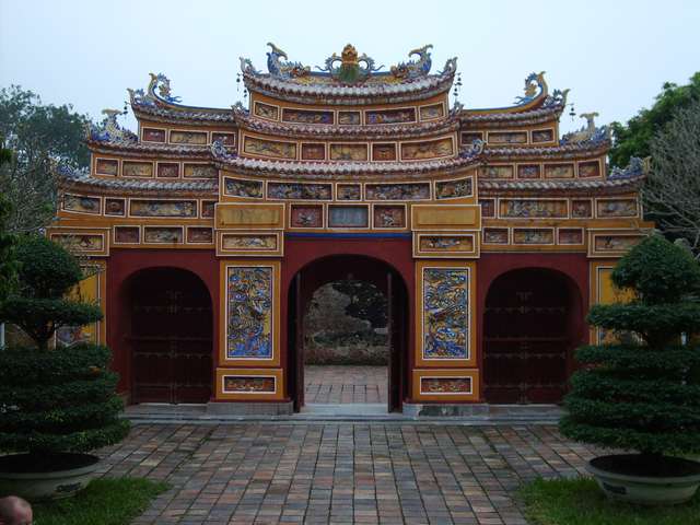 Tor in der Zitadelle von Hu