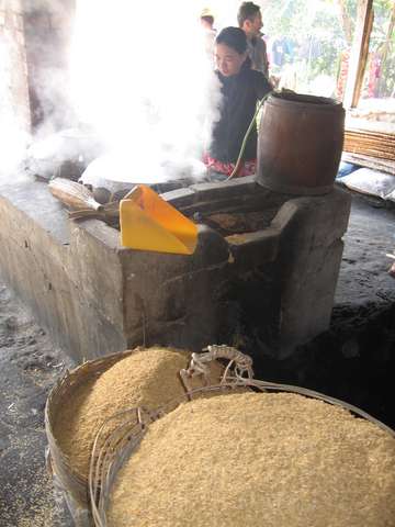 Reispapier: erster Schritt in der Reisnudelproduktion