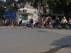 Anke an Kreuzung in Hanoi