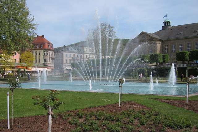 Springbrunnen im Rosengarten